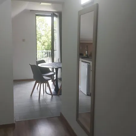 Riverside Apartmanhaz Apartment