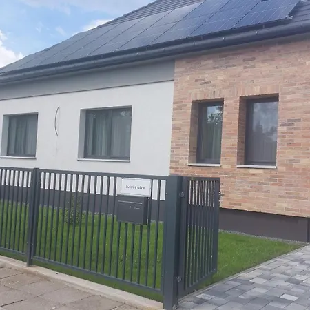 Riverside Apartmanhaz