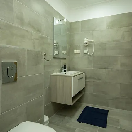 Riverside Apartmanhaz * Gyula
