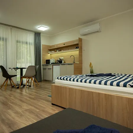 Riverside Apartmanhaz Apartment