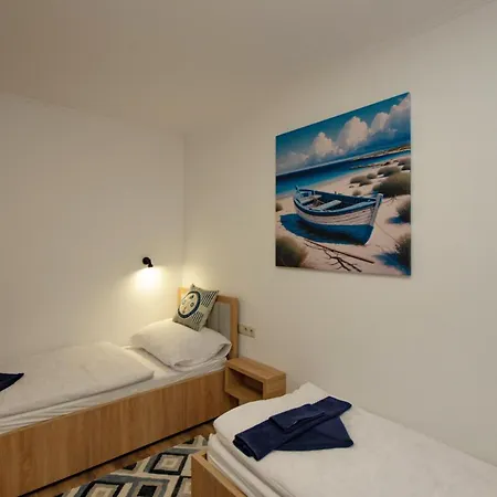 Riverside Apartmanhaz