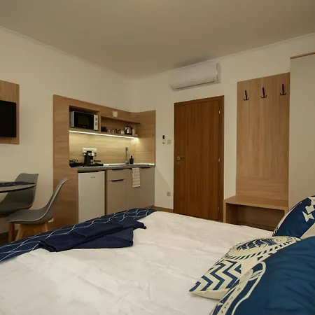 Riverside Apartmanhaz * Gyula