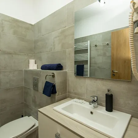 Riverside Apartmanhaz Apartment