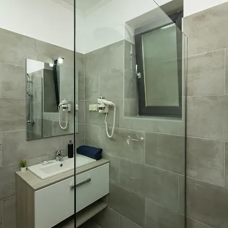 公寓 Riverside Apartmanhaz 久洛