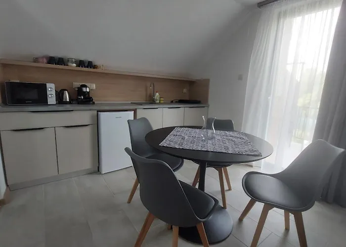 Riverside Apartmanhaz Jula