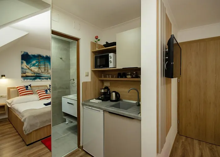 Riverside Apartmanhaz