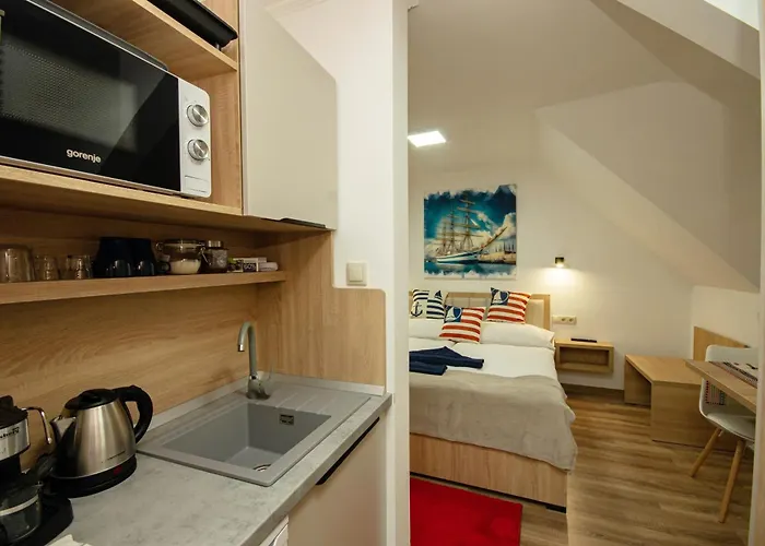 Riverside Apartmanhaz