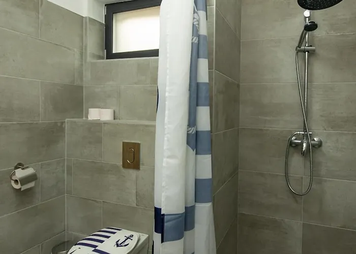 Riverside Apartmanhaz Jula