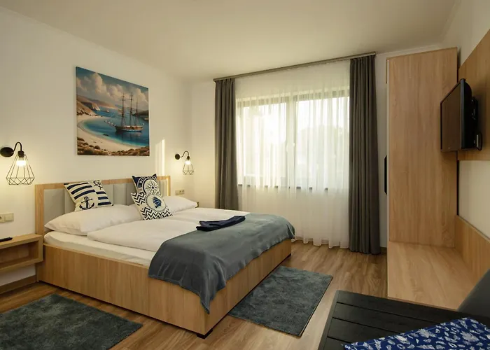 Apartament Riverside Apartmanhaz *
