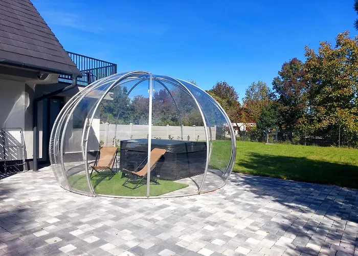 Riverside Apartmanhaz * Jula